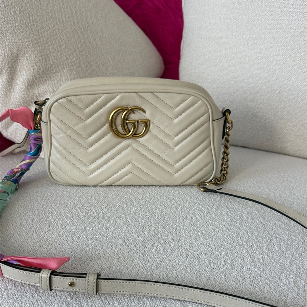 Gucci Cream Chevron Crossbody Bag with Gold Logo